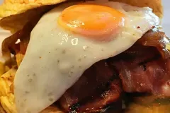 sacas eatery bar Cascais